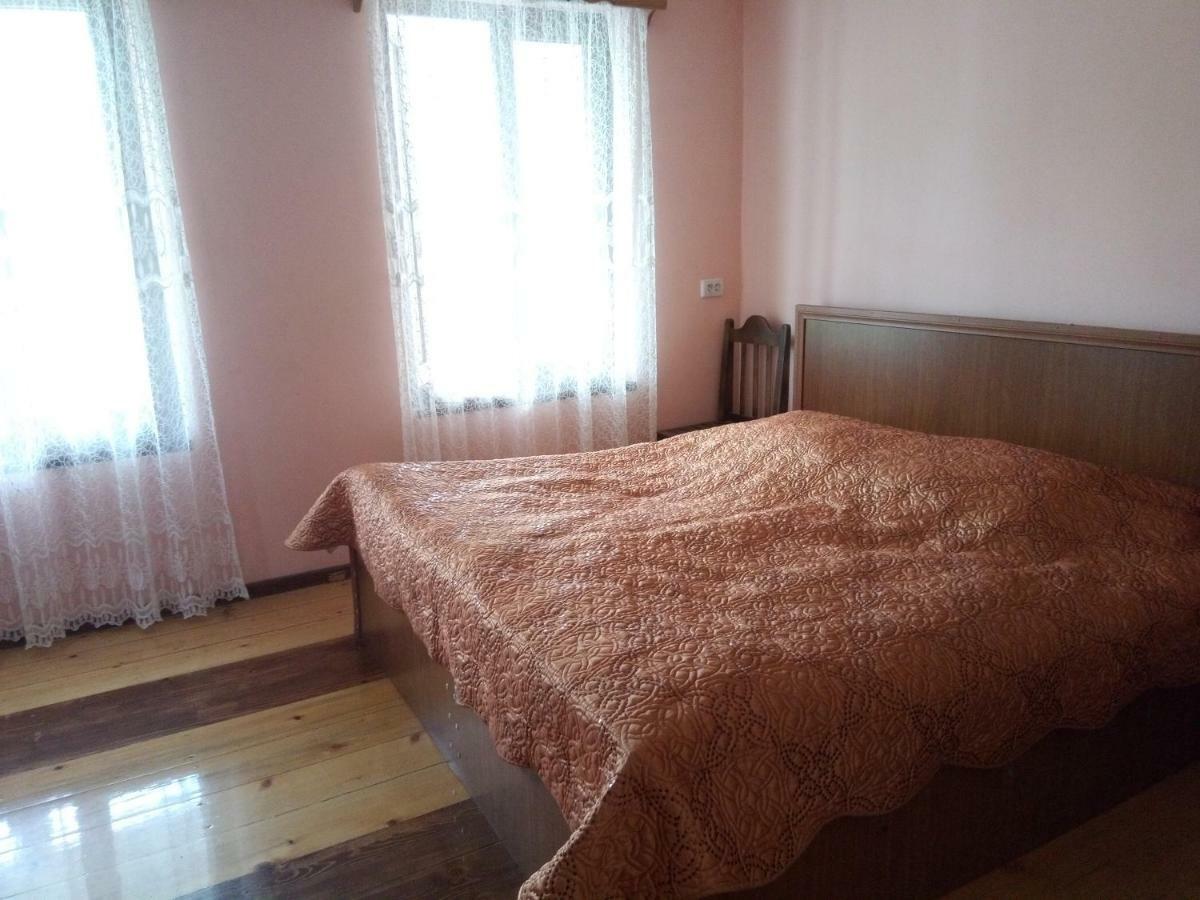 Julia Guest House Kobuleti Exterior photo